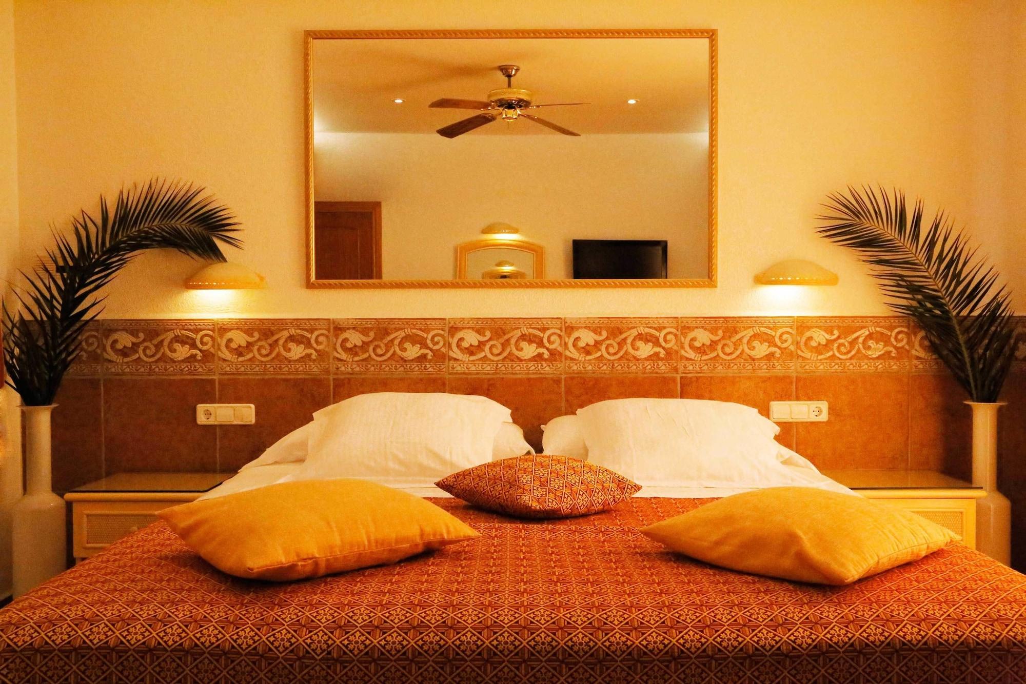 Hotel Vistabella Roses Ngoại thất bức ảnh
